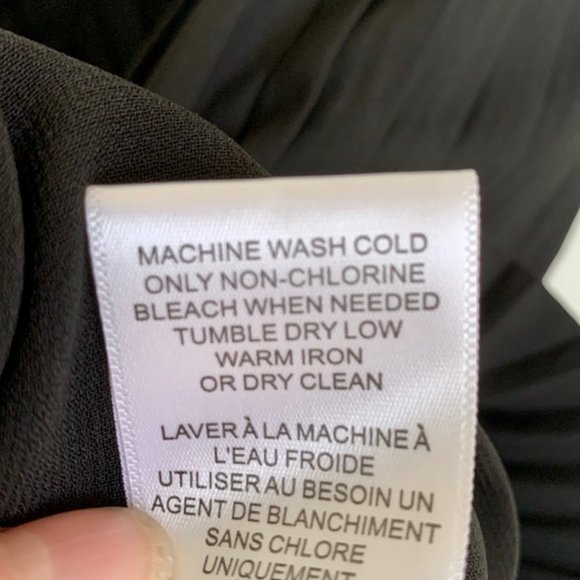 Banana Republic Mini Pleated Skirt Large NWT - Picture 10 of 10